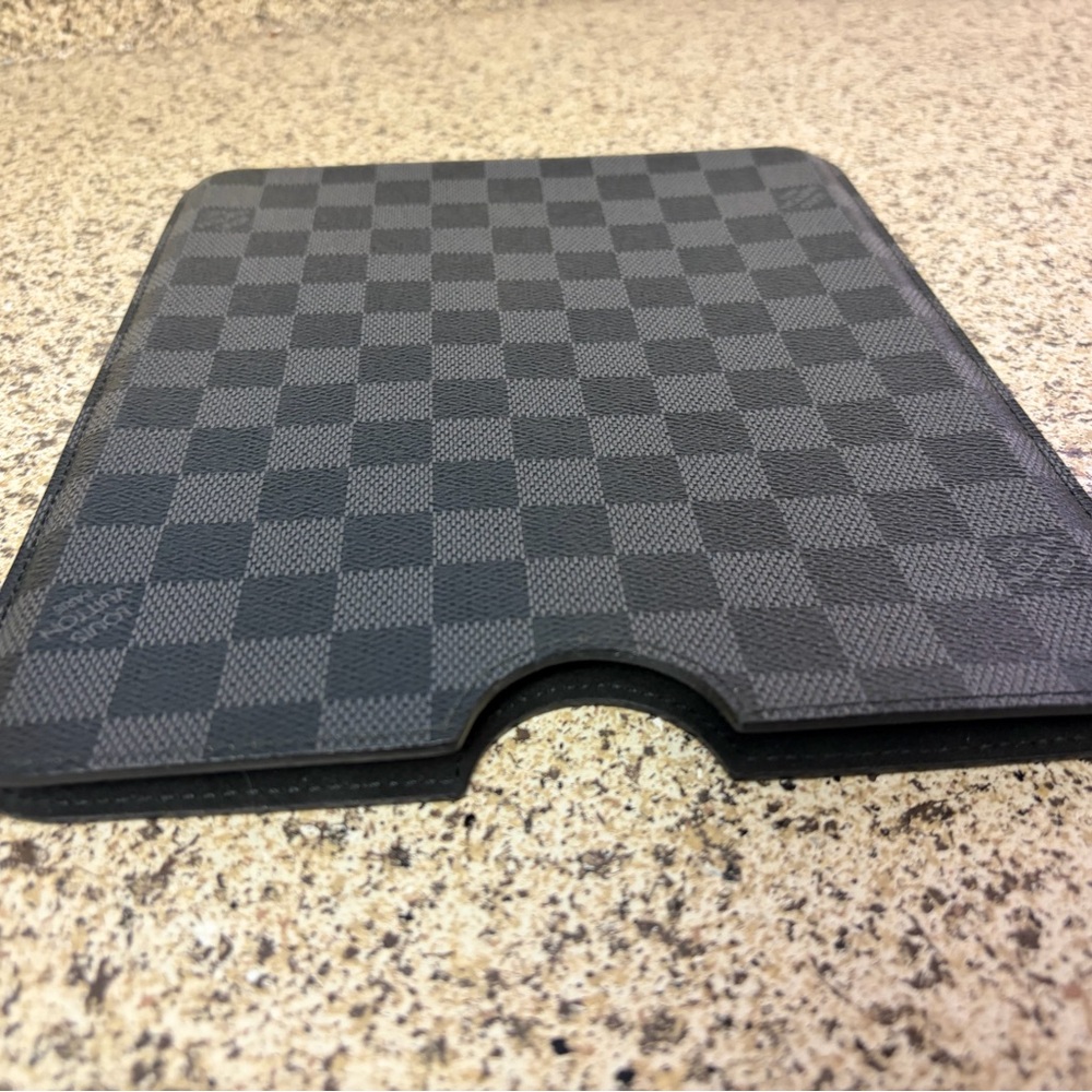 Louis Vuitton iPad/Tablet Sleeve - Damier Graphite